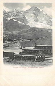 KLEINE SCHEIDEGG BAHNHOF UND MONCH SWITZERLAND TRAIN RAILROAD POSTCARD (c. 1905)