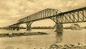 Postcard Early View of Canadian Pacific Railroad Bridge in Montreal, Canada.  Q6