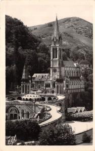 BR37840 Lourdes vue plongeonte sue la Bsilique france