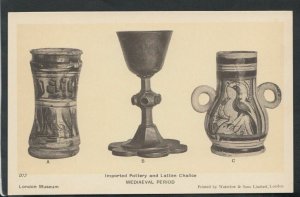 London Museum Postcard - Imported Pottery, Mediaeval Period RS12886