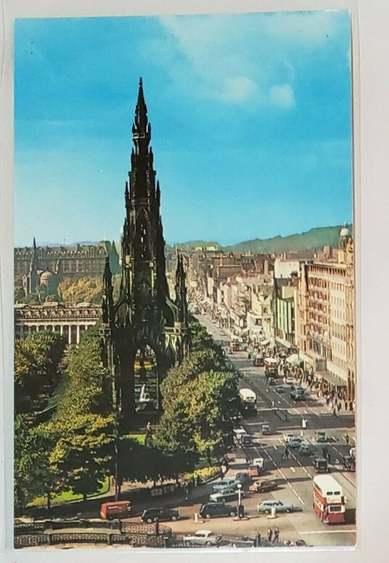 Vintage Postcard:Edinburgh, Princes Street - Scott Monument.