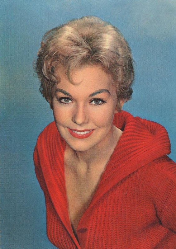 Kim Novak Red Vintage Outfit Film Star Rare French postcard