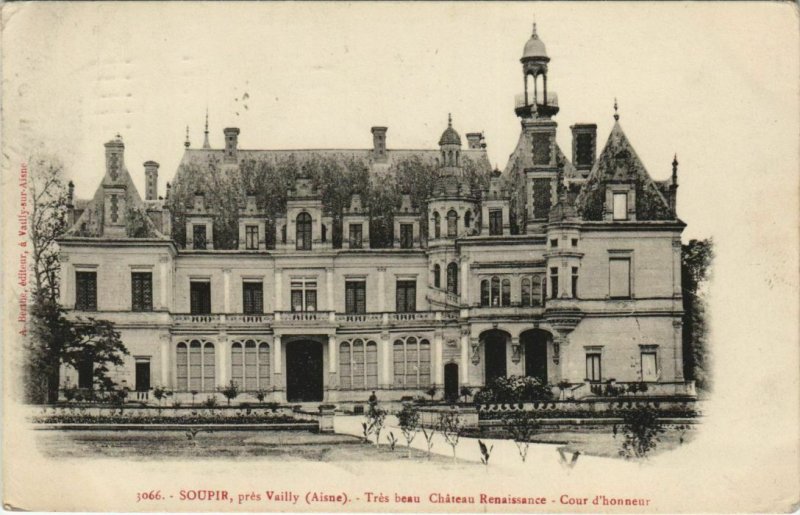 CPA Soupir - Tres Beau Chateau Renaissance - Cour d'Honneur (1061898)