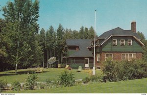 PORT ELGIN, Ontario, 1950-1960s ; Cedar Brooke Lodge - Chateau