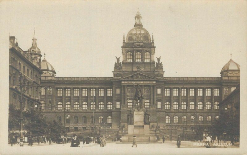 Czech Republic Praha Museum RPPC 02.80