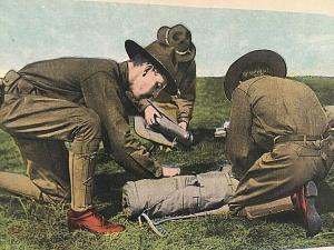 Postcard  WW1 Scene- Packing up Kits.        T3