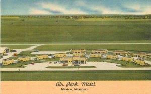 Missouri Mexico Air Park Motel  aerial view Tichnor linen Postcard 22-5726