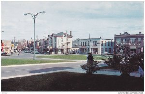 The Traffic Circle, Shell Gas Station, Notre Dame St., Victoriaville, Quebec,...