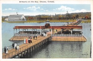 US33 postcard Canada Ottawa Britannia on the bay pier