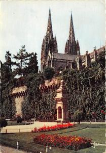 BR27581 Quimper la cathedrale et les lieux remparts france