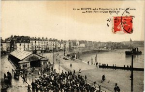 CPA DIEPPE La Poissonnere a la Criée du matin Avant Port-Quai Henri IV (416265)