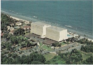 CONTINENTAL SIZE POSTCARD THE HYATT HOTEL AT HILTON HEAD ISLAND SOUTH CAROLINA