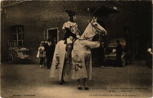 CPA Fetes de Jeanne d'Arc COMPIEGNE le roi d'armes (377782)