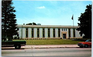 Postcard - Cedar County Court House - Tipton, Iowa