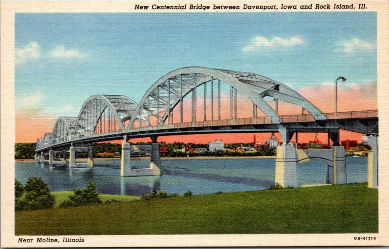 Iowa City Iowa~Centennial Truss Bridge~Iowa Avenue LINEN UNPOSTED  Postcard