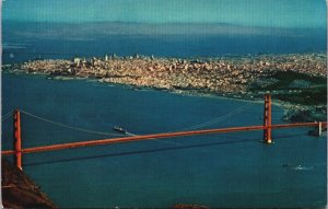 San Francisco Golden Gate Bridge California Vintage Postcard C263