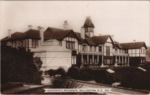 PC NEW ZEALAND, GOVERNOR'S RES. WELLINGTON REAL PHOTO Postcard (B41467)