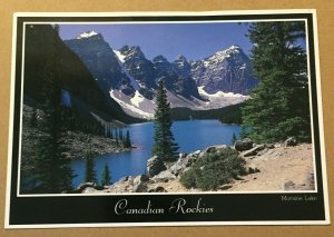 VINT. UNUSED POSTCARD MORAINE LAKE, BANFF NATIONAL PARK,CANADIAN ROCKIES.