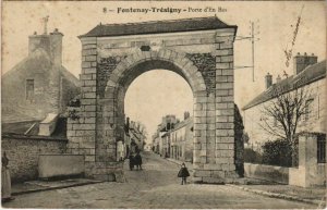 CPA FONTENAY-TRÉSIGNY porte d'En Bas (979971)