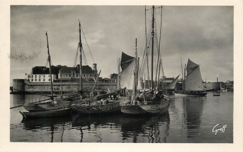 France navigation & sailing topic postcard Finistere 1953 sailing vessel