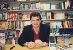 Will Carling At Book Launch Rugby Legend 8x6 Hand Signed Photo