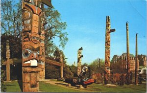 Canada Thunderbird Park Victroria British Columbia Totem Poles Postcard 04.35