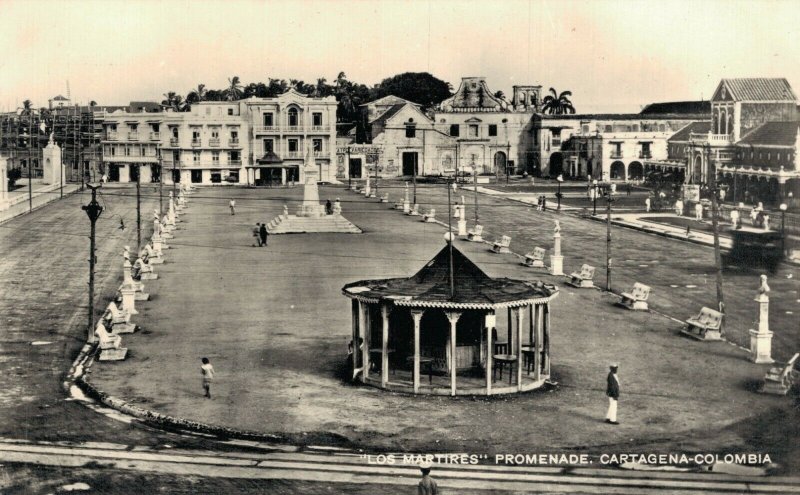 Colombia Los Martires Promenade Cartagena Colombia RPPC 06.36