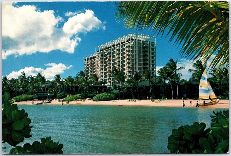 VINTAGE CONTINENTAL SIZE POSTCARD THE KAHALA HILTON HOTEL AT HONOLULU HAWAII