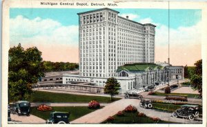 1920s Michigan Central Depot Railroad Station Detroit Michigan Postcard