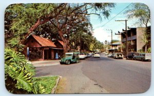 KAILUA-KONA, HI Hawaii ~ ALII DRIVE STREET SCENE c1950s Hawaii County Postcard