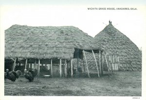 1930s Anadarko Oklahoma Wichita Grass House Teich Postcard 26-677