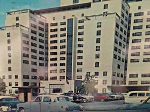 Postcard  Hartford Hospital, Hartford, CT.    Y7