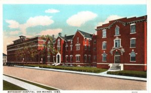 Vintage Postcard Methodist Hospital Medical Building Des Moines Iowa HN&BS Pub.