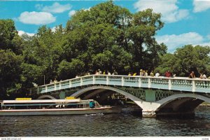 TORONTO, Ontario, 1950-1960s; Centre Island - Short Ferry Ride