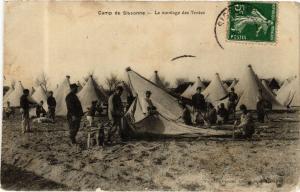 CPA Camp de SISSONNE Le montage des Tentes (280301)