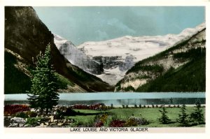 Canada - Alberta, Lake Louise & Victoria Glacier.   *RPPC