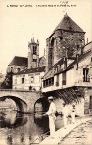 CPA MORET-sur-LOING - Ancienne Maison et Porte du Pont (638807)