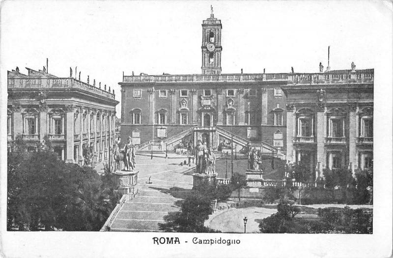 B107912 Italy Roma Campidoglio Statues real photo uk