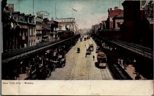 c1910 NEW YORK CITY BOWERY BUSINESS ELEVATED TRAINS CARRIAGES POSTCARD 25-187