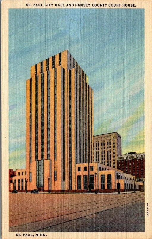 St. Paul , MINNESOTA - Court House and City Hall Vintage LINEN POSTCARD