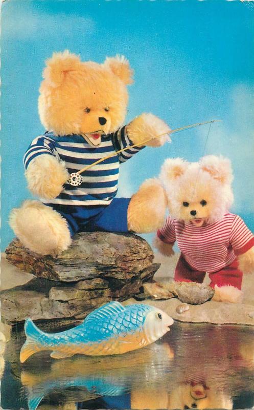 Fishing teddy bears puppets postcard