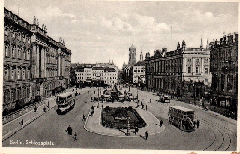 Schlossplatz,Berlin,Germany BIN