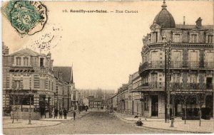 CPA ROMILLY-sur-SEINE Rue Carnot Aube (101033)