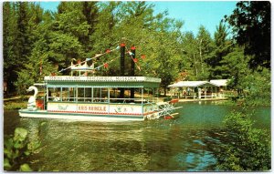 VINTAGE POSTCARD THE SHOW BOAT AT SANTA'S VILLAGE BRACEBRIDGE MUSKOKA CANADA