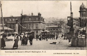 PC NEW ZEALAND, QUEEN'S WHARF, WELLINGTON, Vintage Postcard (B41426)