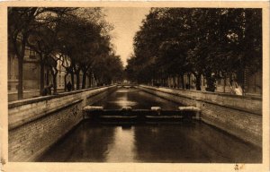 CPA Languedoc-R. Gard NIMES Le Canal Romain (982334)