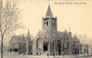 G16/ Fargo North Dakota Postcard c1910 First M.E. Church Building 5