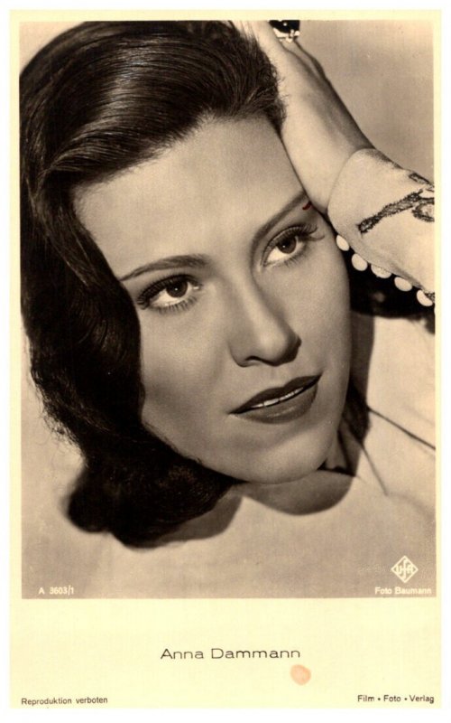 German Actress Anna Dammann