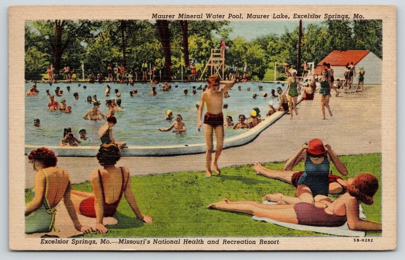 Excelsior Springs Missouri~Maurer Lake Mineral Pool~Bathing Beauties~1945 Linen 