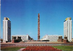 Leningrad Russia Monument of Heroic Defenders Victory Square Unused Postcard F6